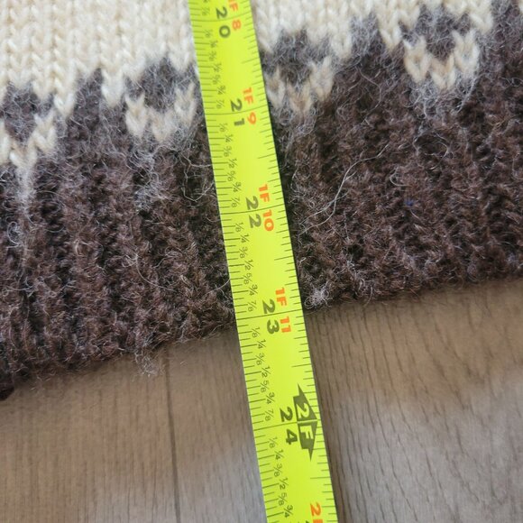 Vintage Nordic Style Pure New Wool Sweater With Geometric Patterns Unisex Fit Si - Picture 5 of 6